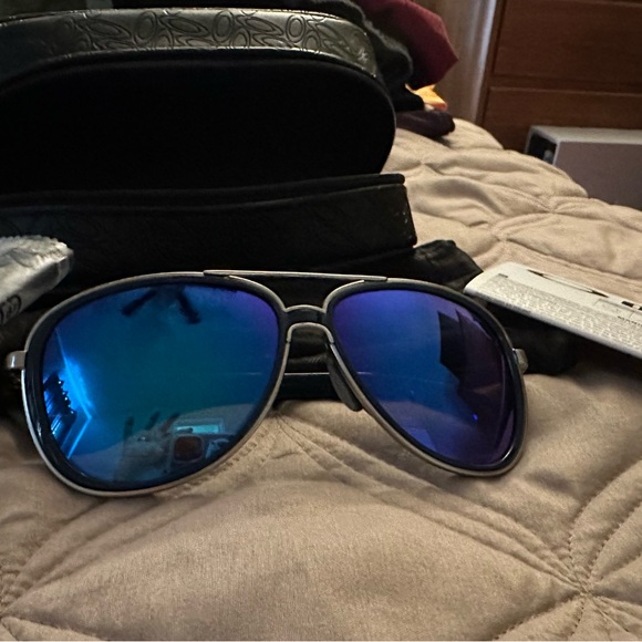 Oakley Blue and Black Sunglasses - Picture 1 of 4